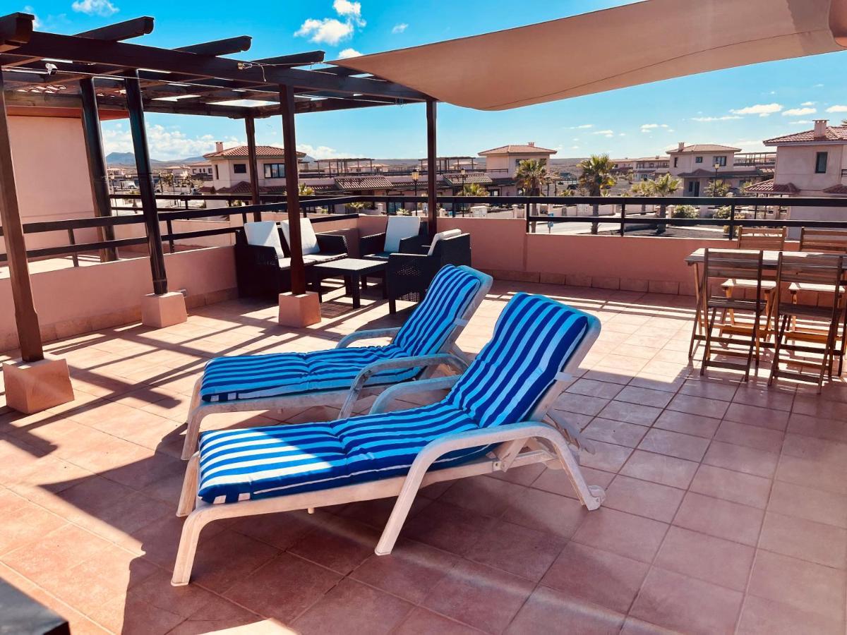 Stillvolle Villa Mit Terrasse, Garten Und Grill Lajares Eksteriør billede